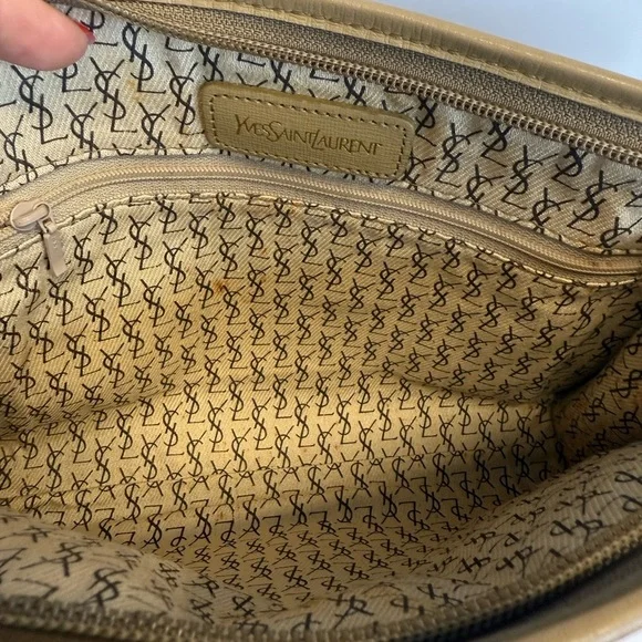 YSL Vintage Clutch in Iconic Giraffe Print - Picture 9 of 13